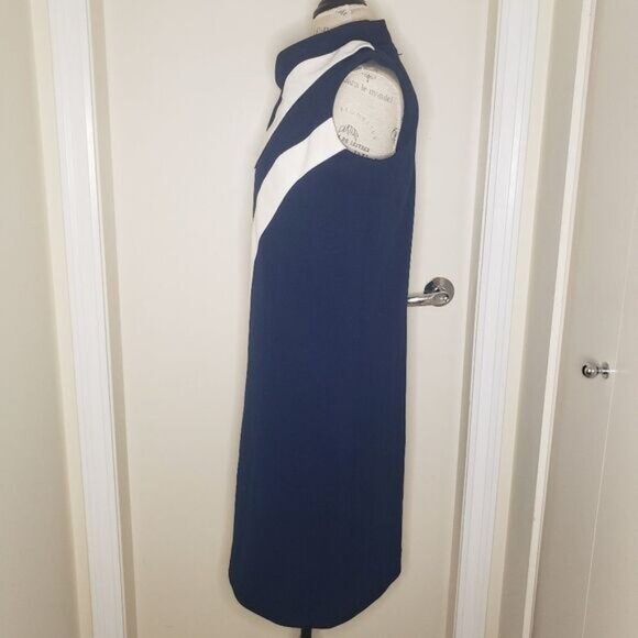 Vintage 60s sleeveless shift dress - Picture 2 of 8